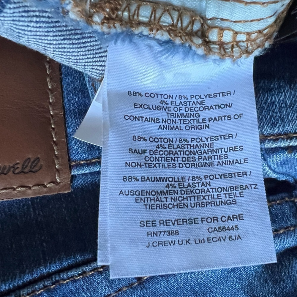 NWT Madewell Cali Demi Boot Distressed Jeans Sz 28 Raw Hem Button Fly New - Picture 10 of 15